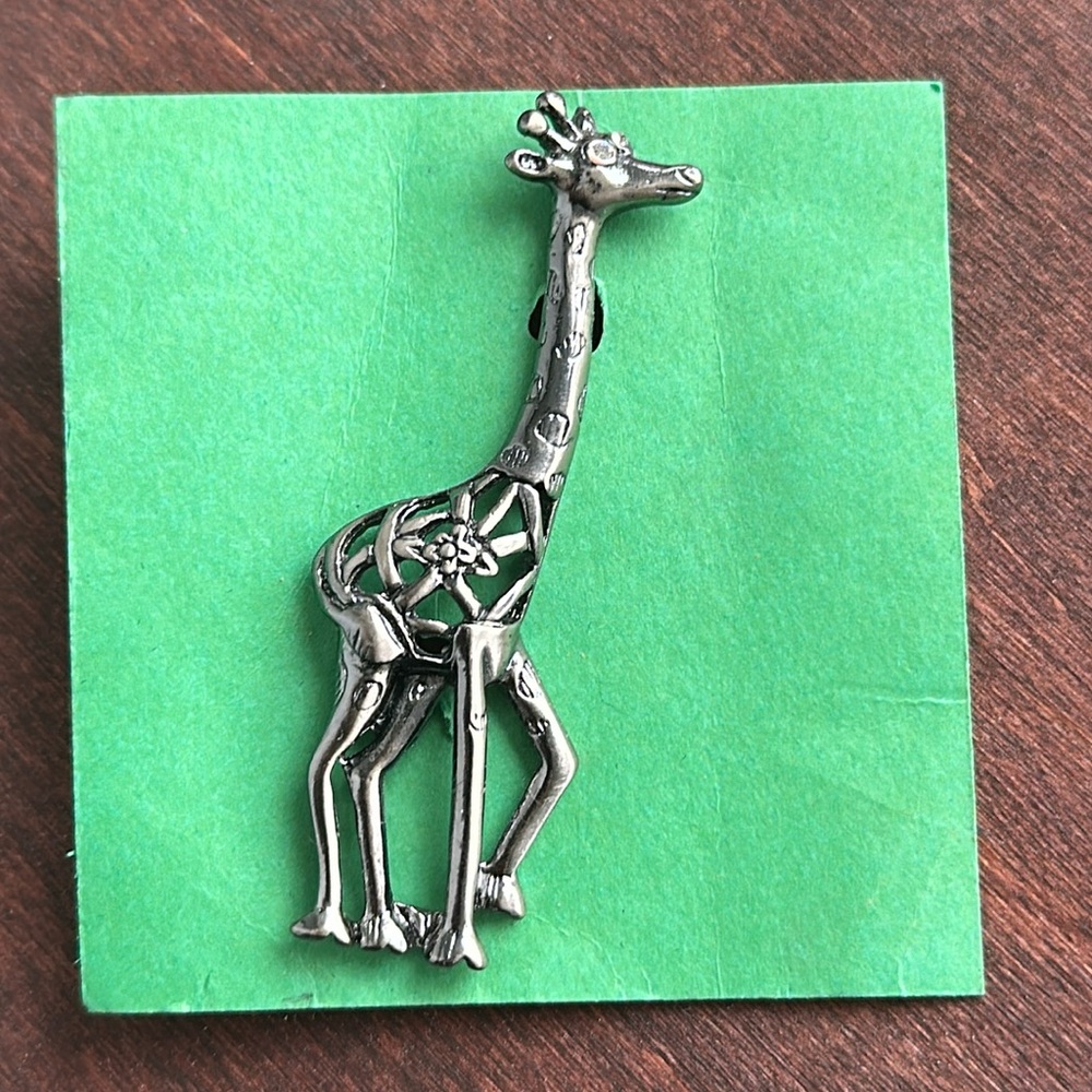 Giraffe🦒 Vintage SFJ Signed Brooch